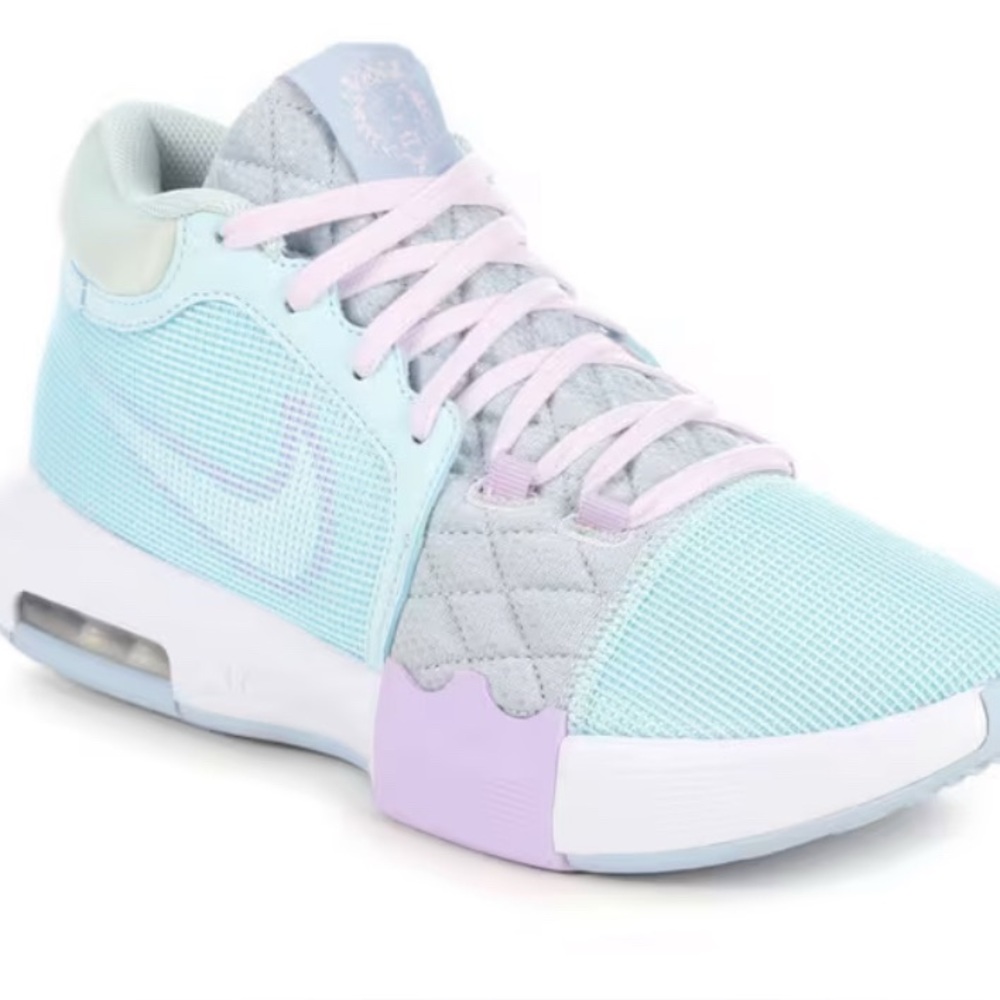 Nike LeBron Witness 8 Basketball Shoes, 10.5Men’s / 12.0Women’s